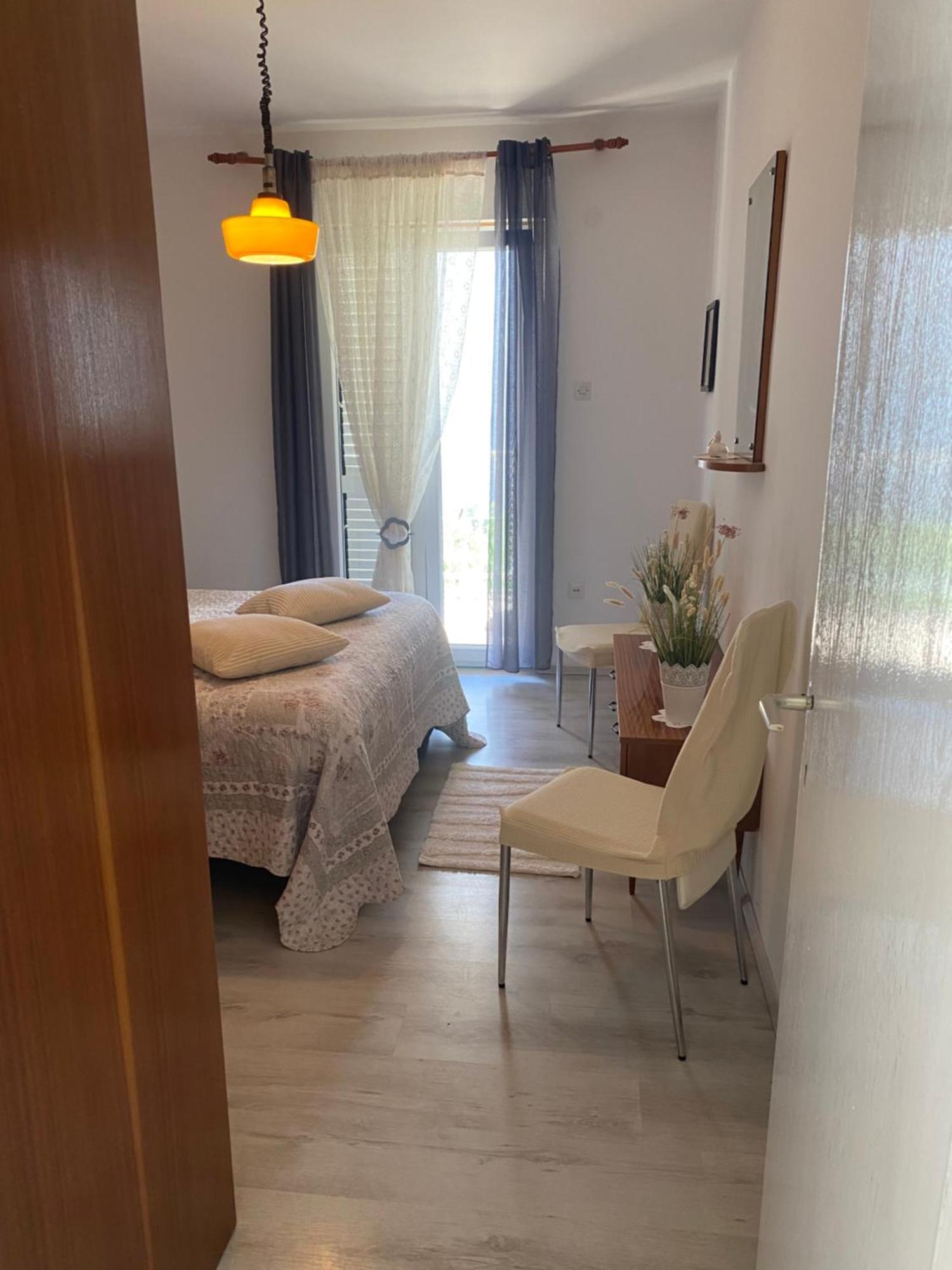 Apartmani Kate Stari Grad  Exterior foto