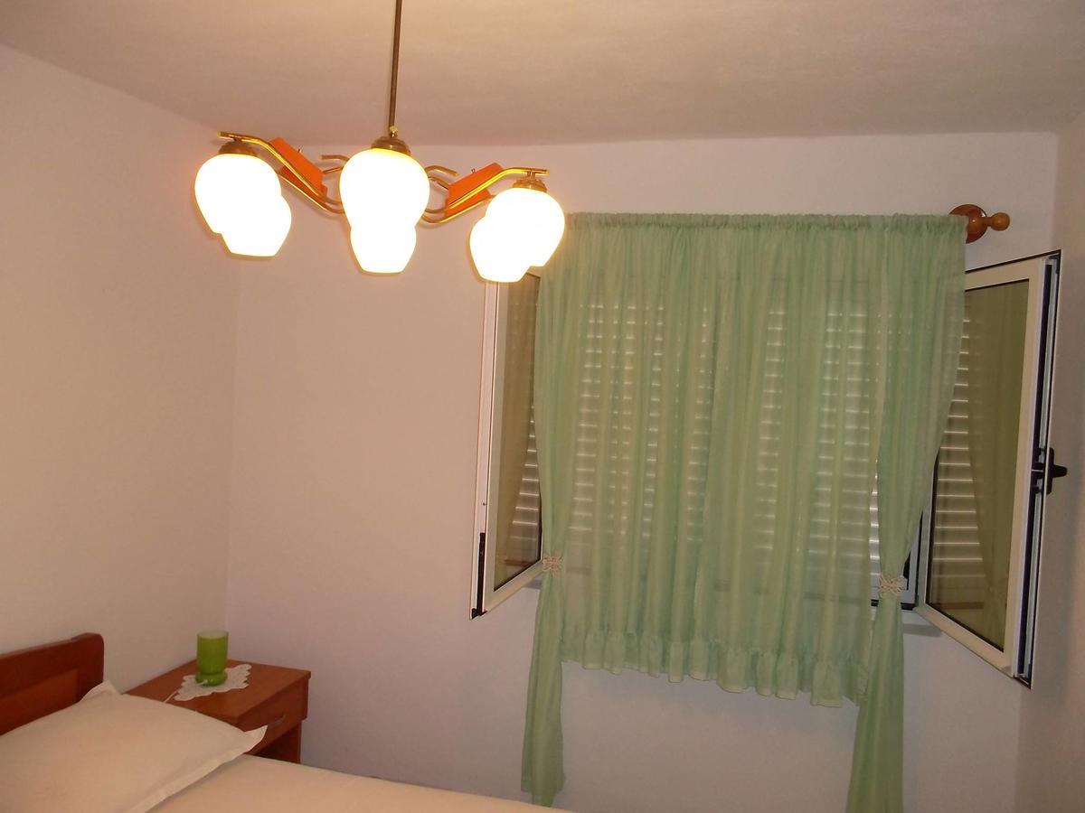 Apartmani Kate Stari Grad  Exterior foto